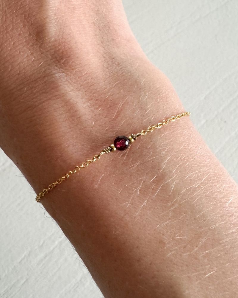 Gouden geboortesteen armband | Echte birthstone edelstenen | Stainless steel