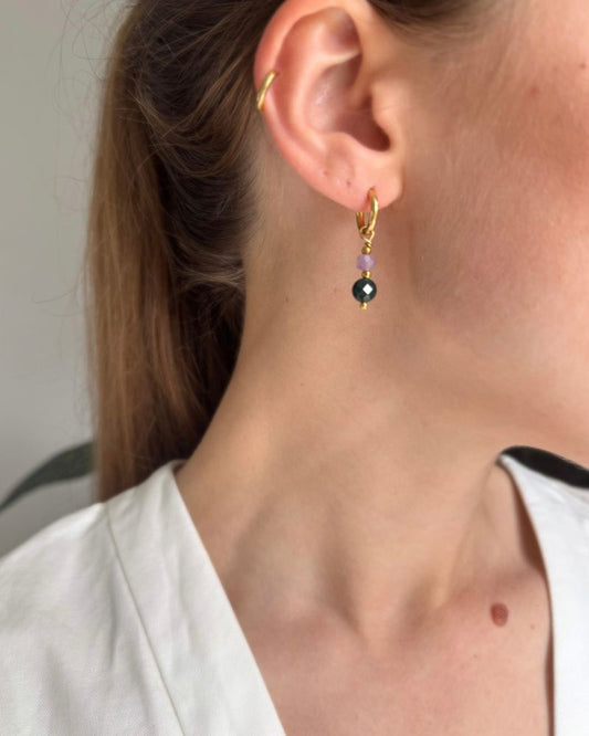 Jaz | Oorbellen met paarse en groene steen | Goud stainless steel