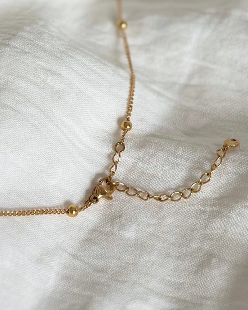 Jean | Gouden ketting met grijze parels | Goud stainless steel