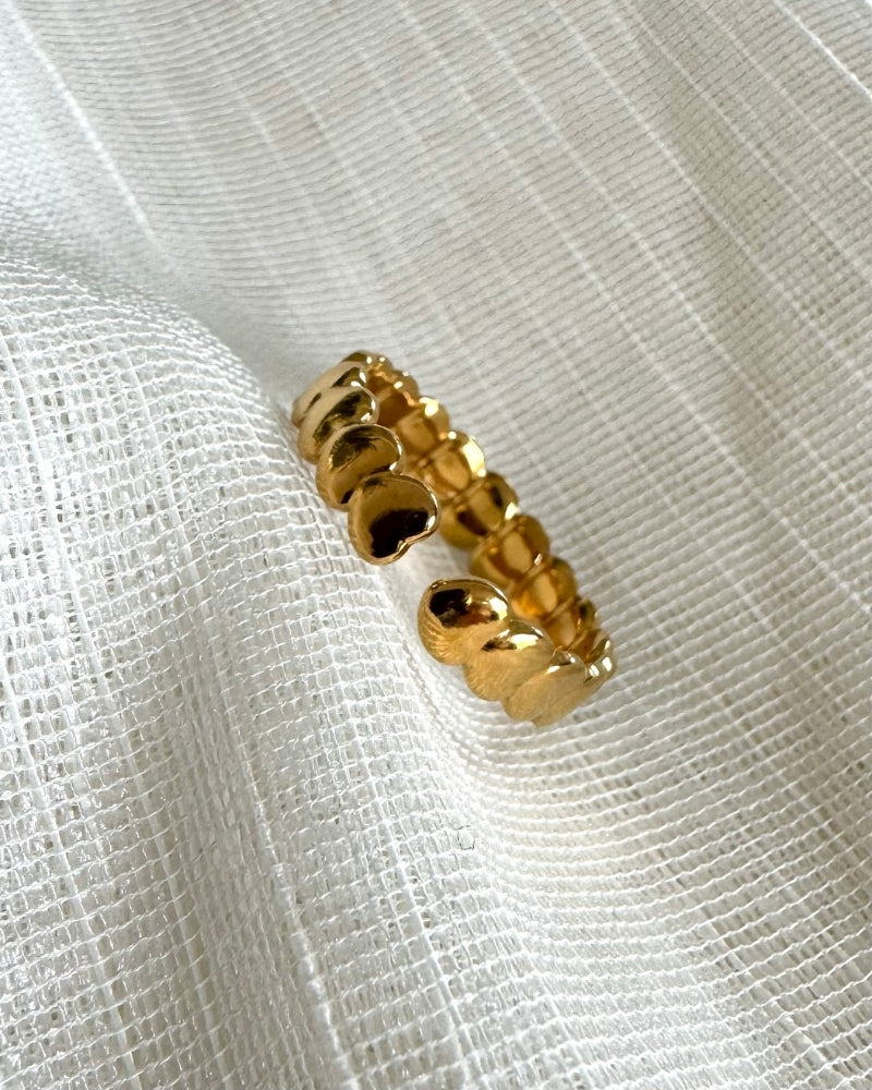 Odette | Gouden hartjesring met enamel | Goud stainless steel