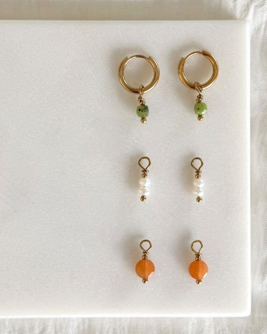 gouden stainless steel oorbellen met edelstenen en parels