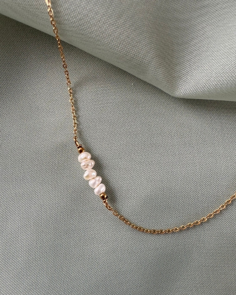 Baby Pearl | Gouden ketting met kleine zoetwaterparel | Stainless steel