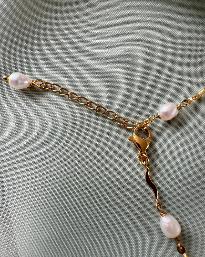Angelina | Gouden armband met zoetwaterparels | Stainless steel
