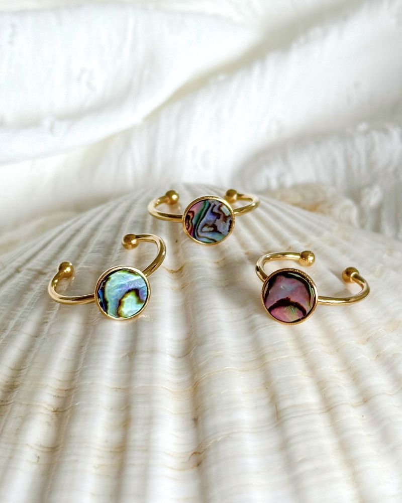 schelp ring goud