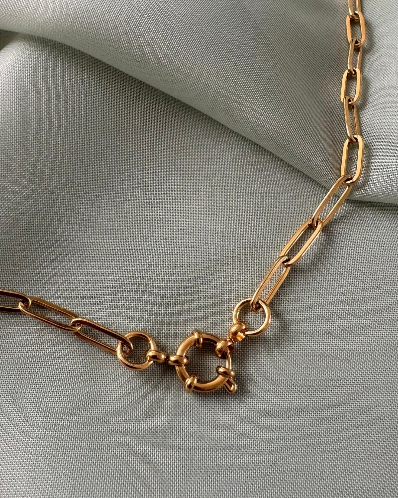 Cleo | Gouden statement ketting met Amethist | Stainless steel