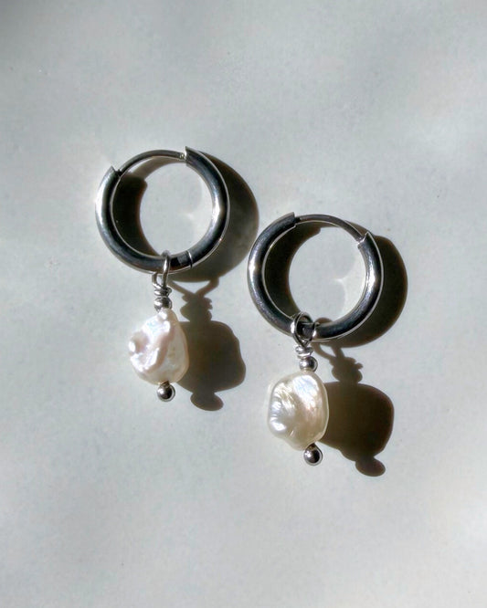 zilveren oorbellen met keshi parels