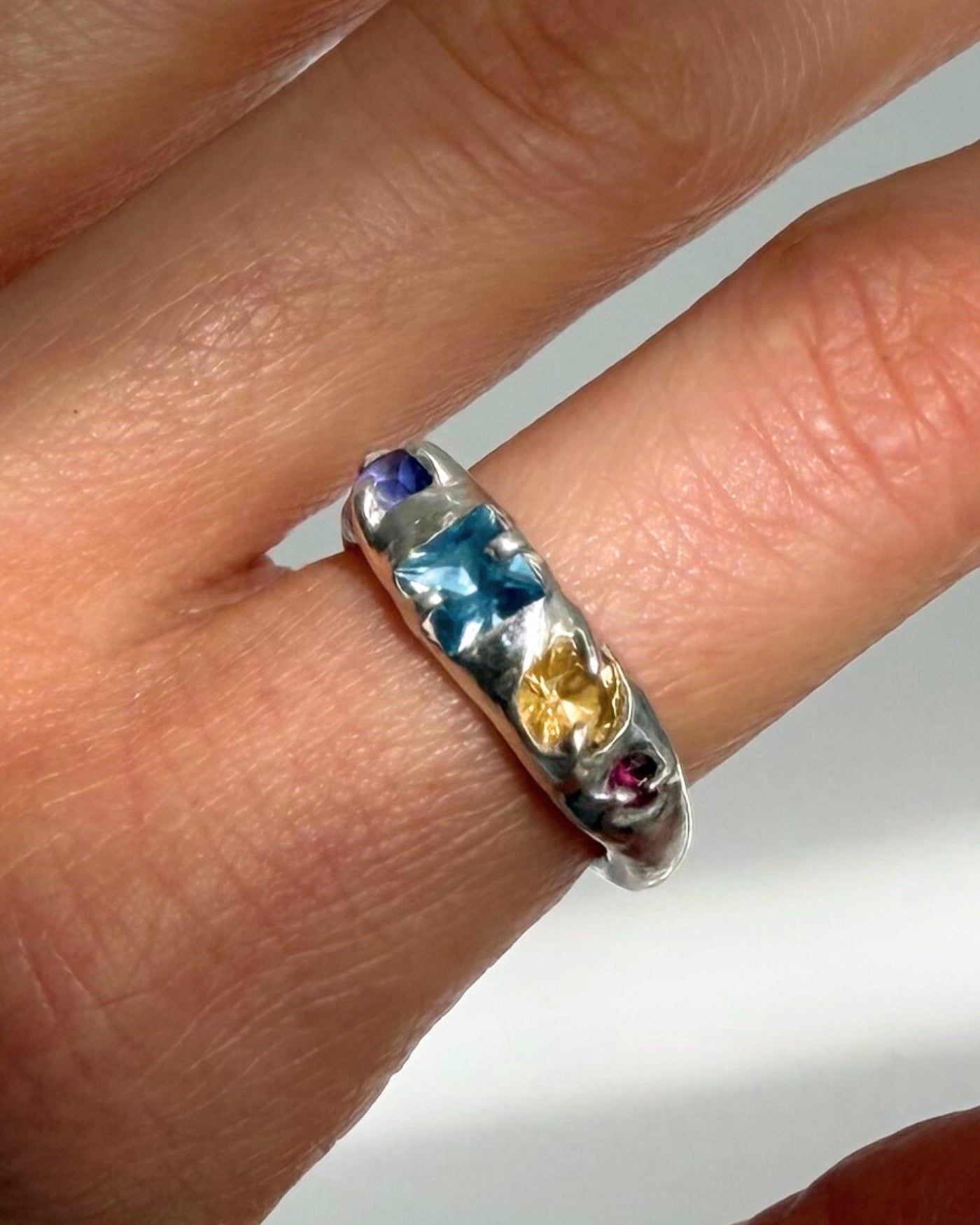 Handgemaakte zilveren ring | Massief 999 zilver uniek