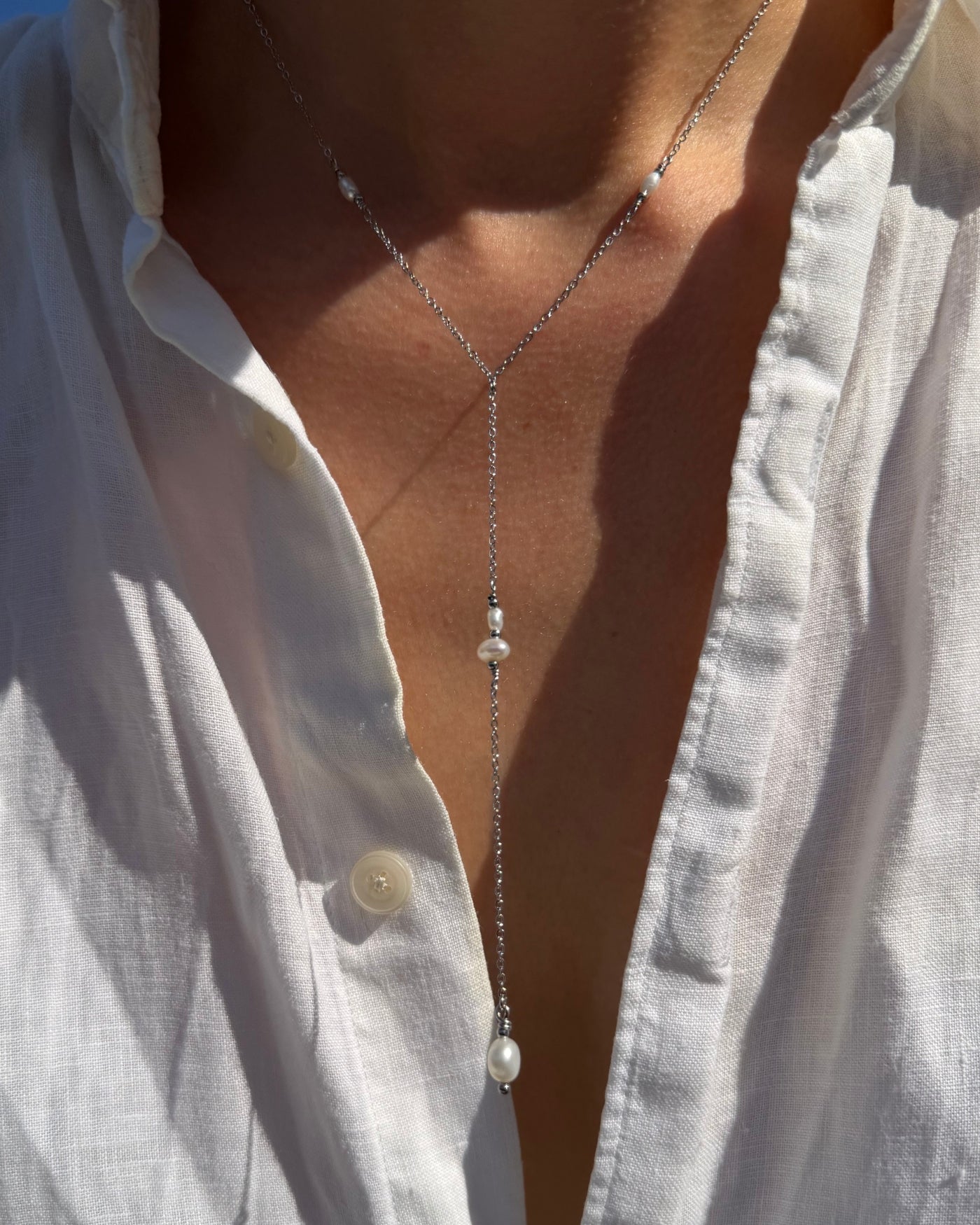 Nerea | Lange Y-ketting met zoetwaterparels | Zilver stainless steel