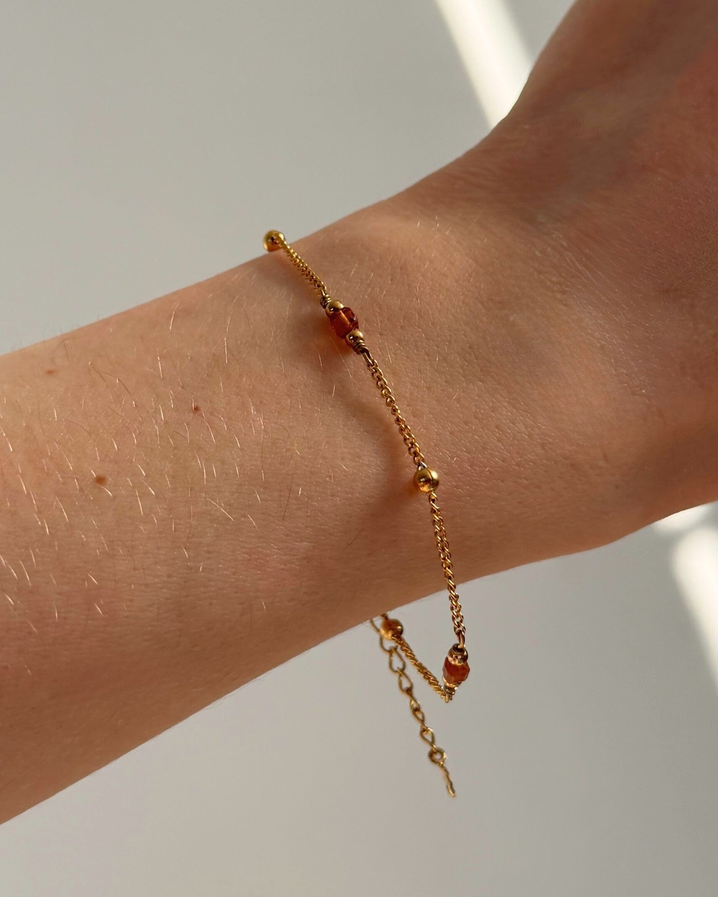Sahara | Gouden armband met oranje Granaatsteen | Stainless steel