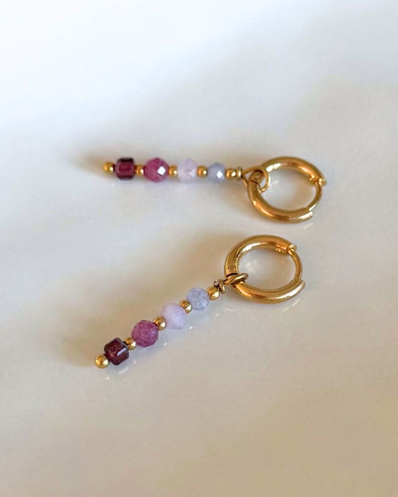 Stainless steel oorbellen met edelstenen rood roze lila handgemaakt