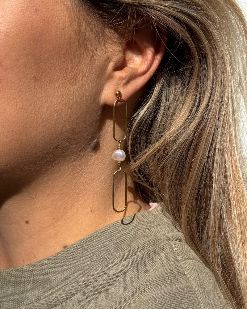 gouden statement oorbellen met parels