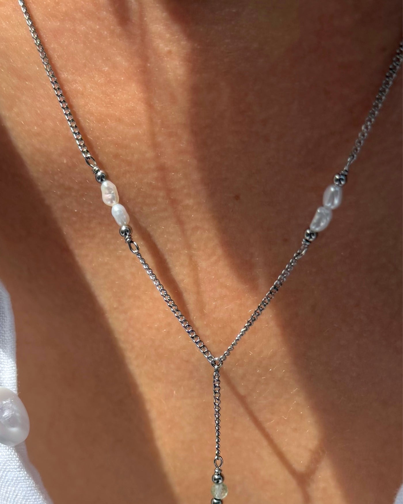 handgemaakte ketting met parels zilver