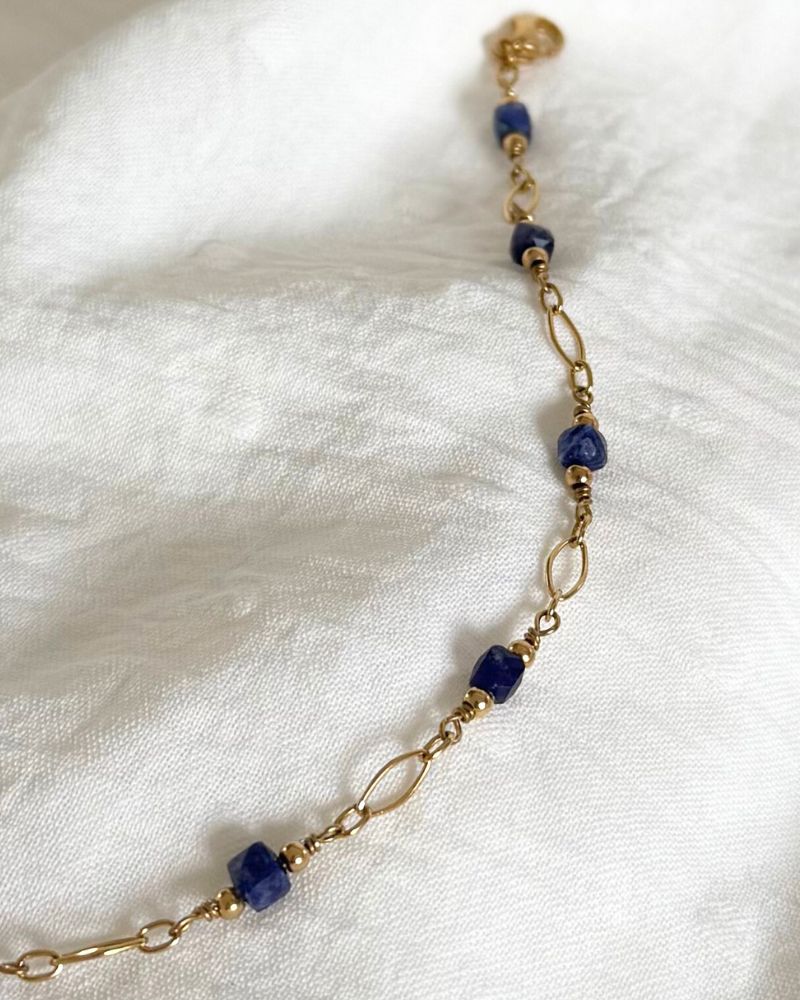 Indy | Gouden armband met blauwe stenen | Stainless steel