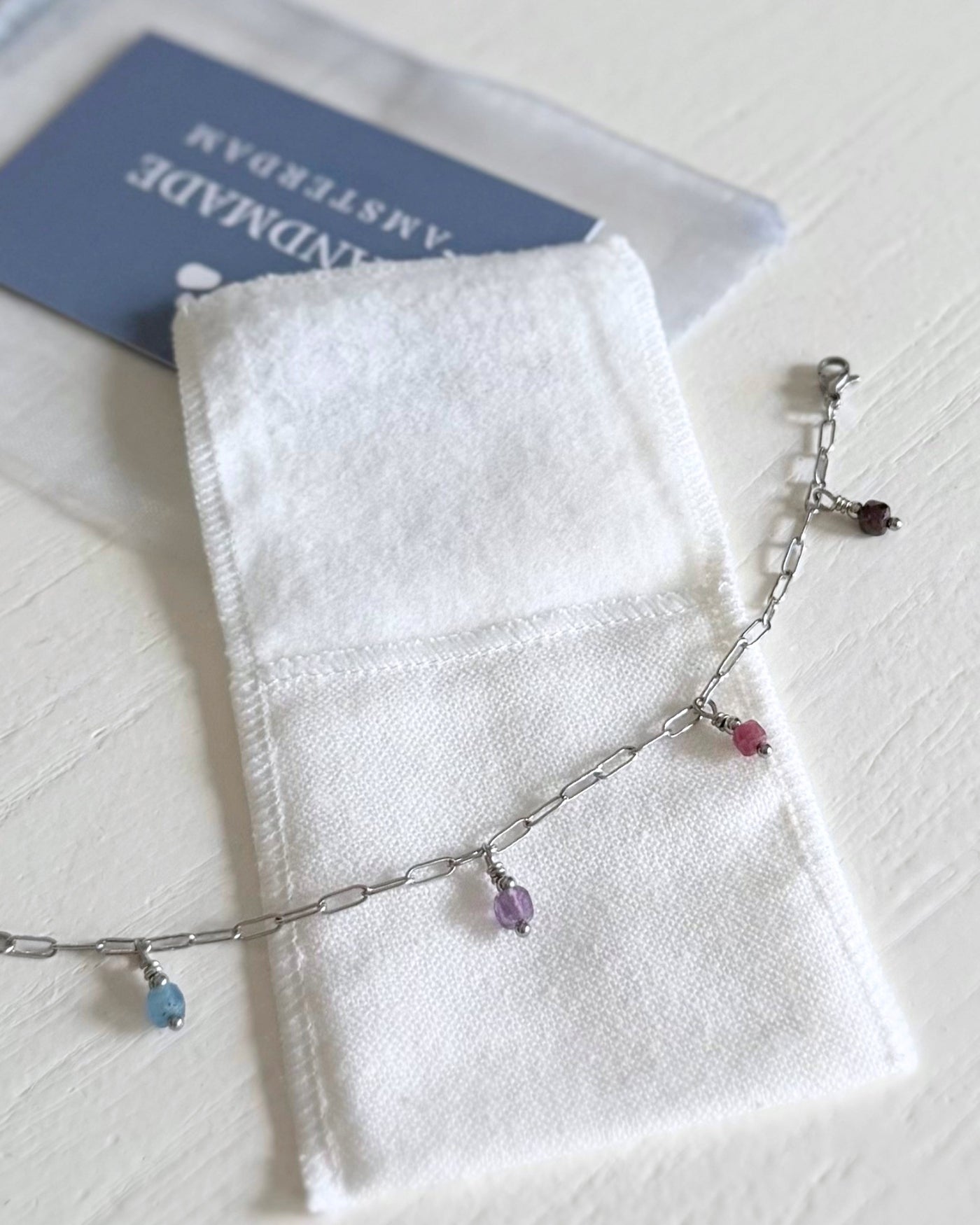 birthstone armbandje met 4 geboortesteentjes
