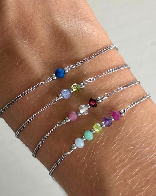 Geboortestenen armband Met 1, 2, 3, 4, 5 of 6 geboortesteentjes Zilver