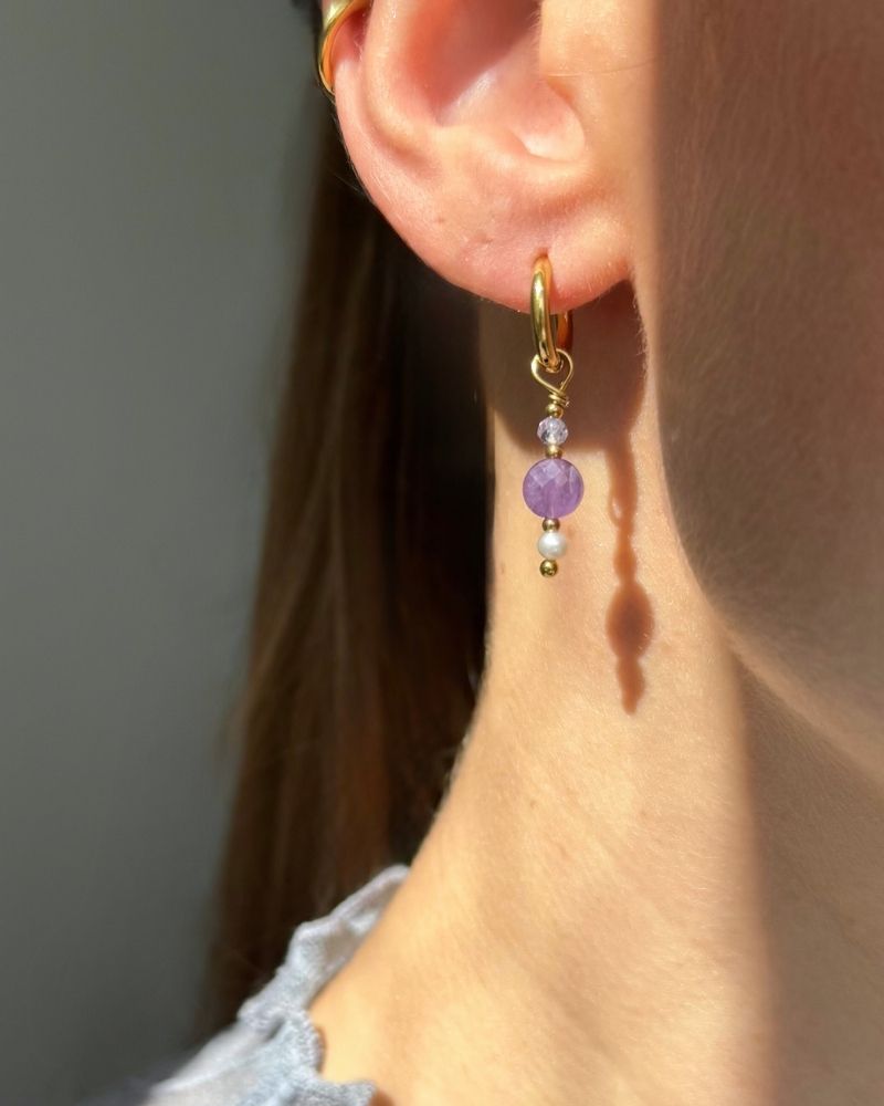 Violet | Oorbellen met parel & paarse edelstenen | Stainless steel