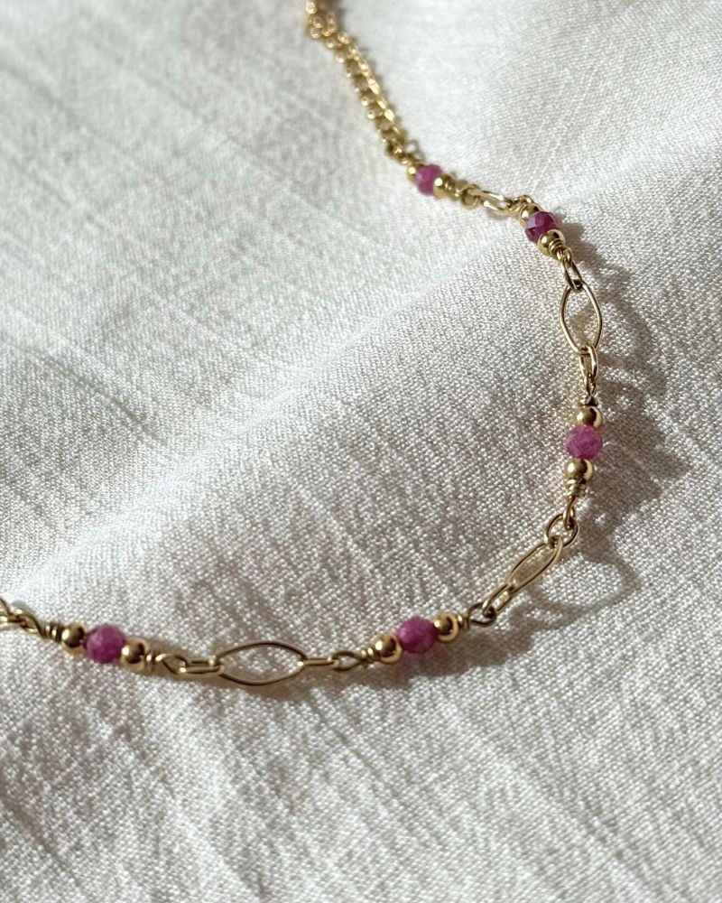 Maya | Robijn armband | Goud stainless steel & echte edelstenen