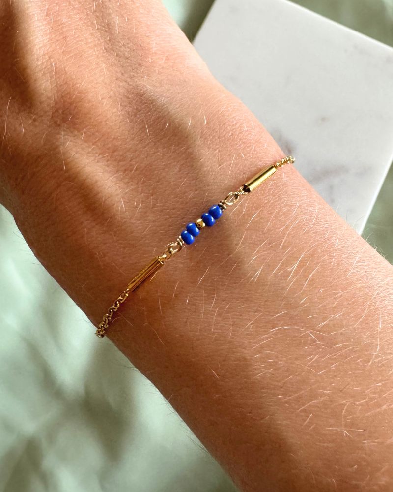 Louise | Gouden armband met blauwe details | Stainless steel