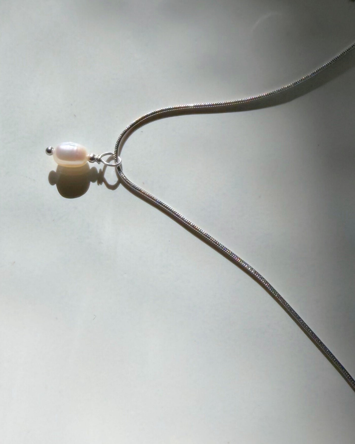stainless steel snake ketting met hanger zoetwaterparel