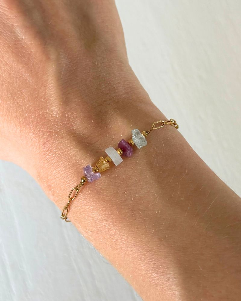 gouden armband met 5 geboortestenen