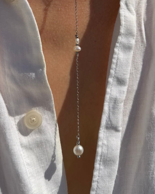 Nerea | Lange Y-ketting met zoetwaterparels | Zilver stainless steel