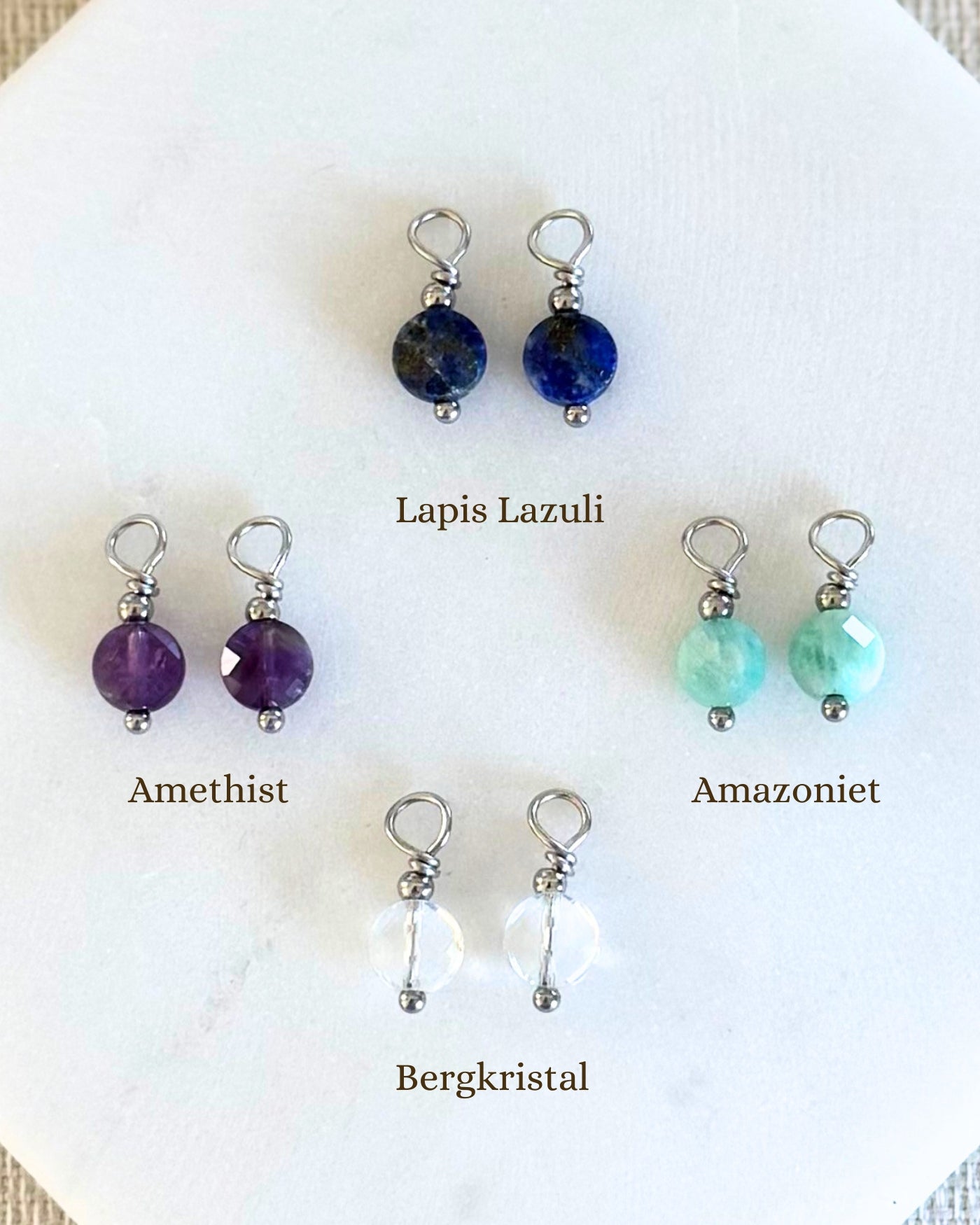 paarse blauwe hangers voor oorbellen