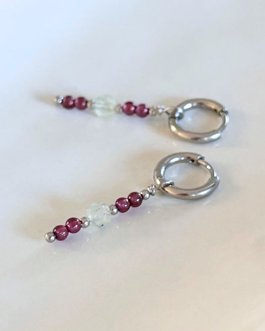 Oorbellen met bordeaux stenen | Zilver stainless steel