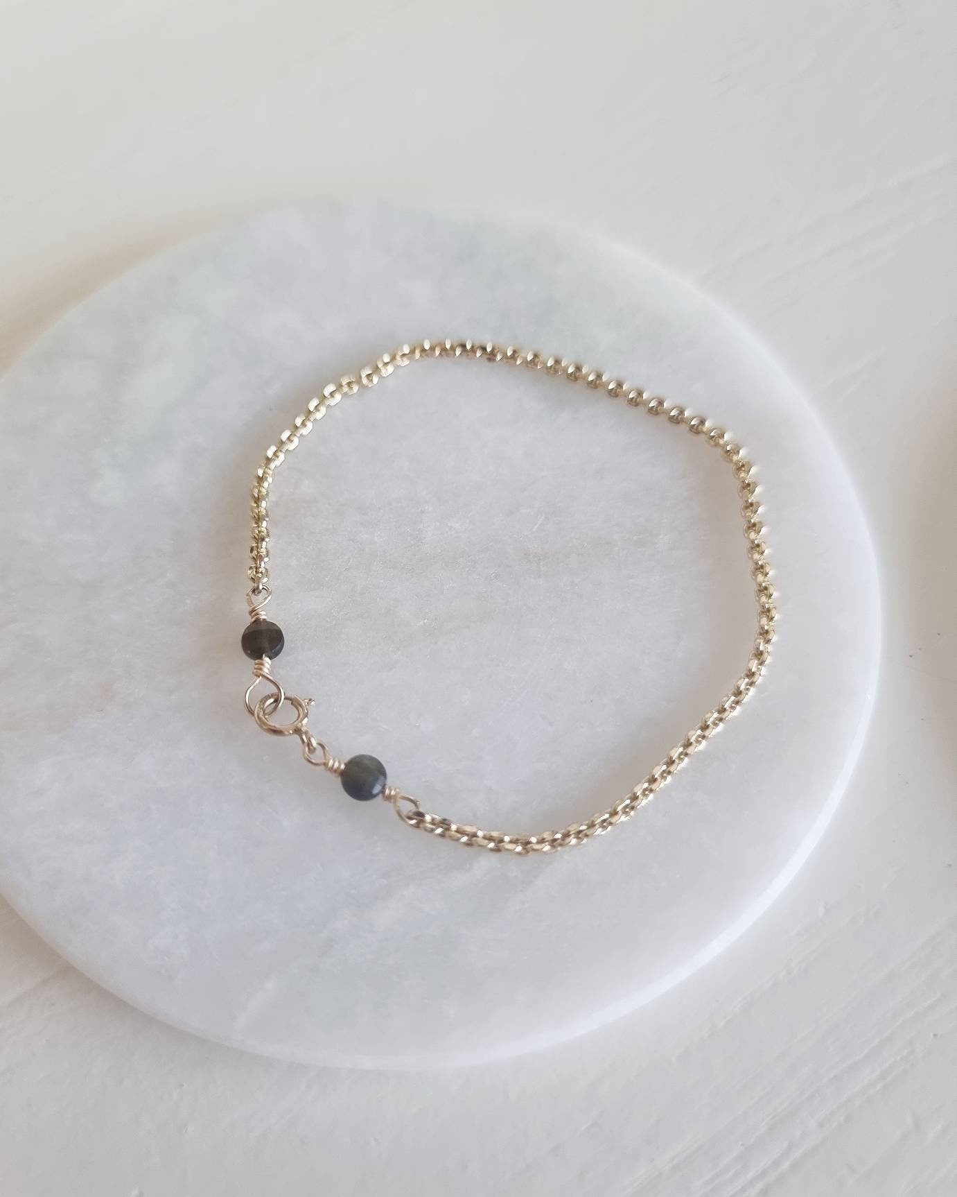 Minimalistisch armbandje met Gold Obsidian edelstenen | 14k gold plated